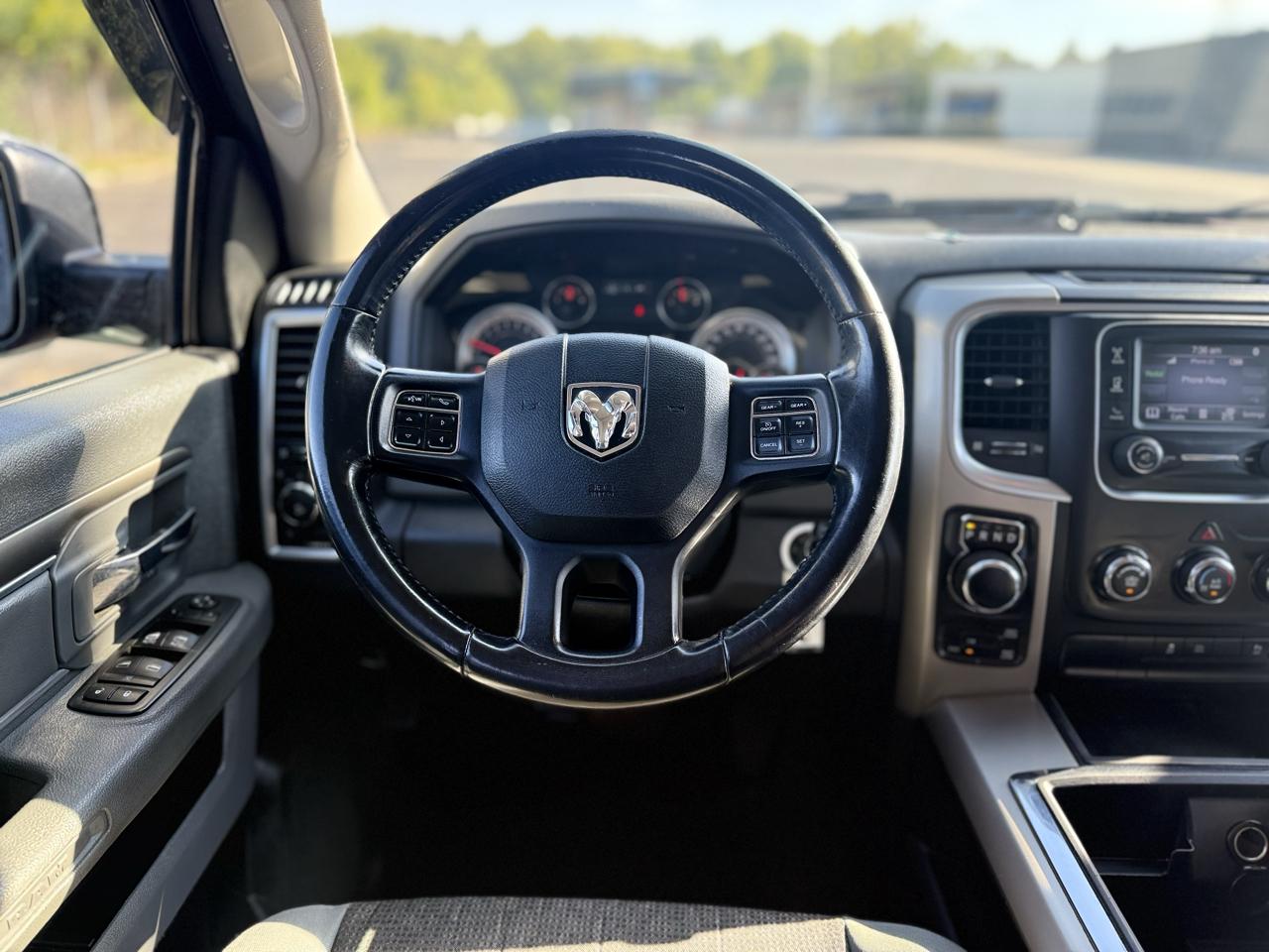 RAM 1500 SLT Crew Cab SWB 4WD 2013