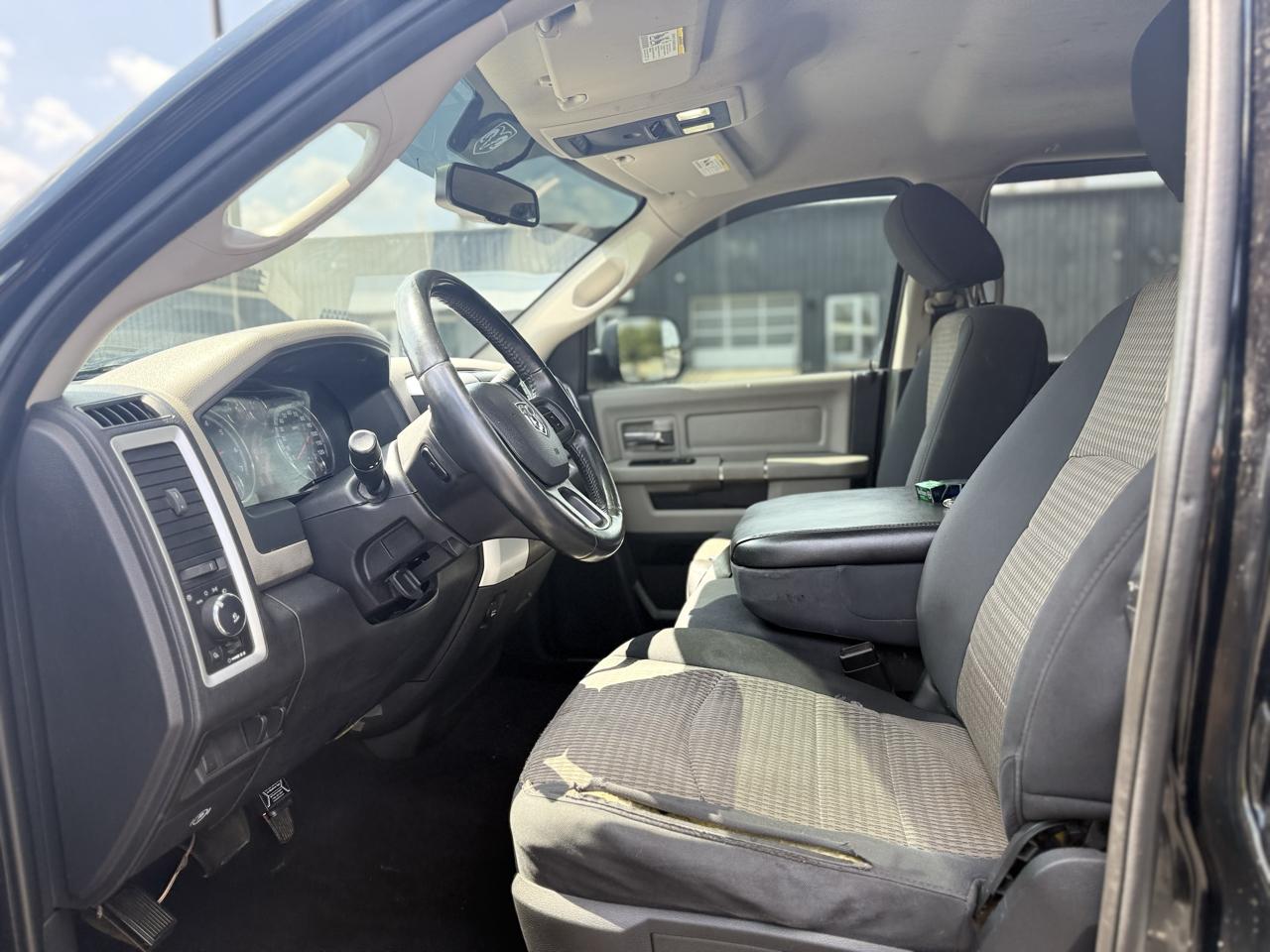 Dodge 1500 SLT Quad Cab 4WD 2012