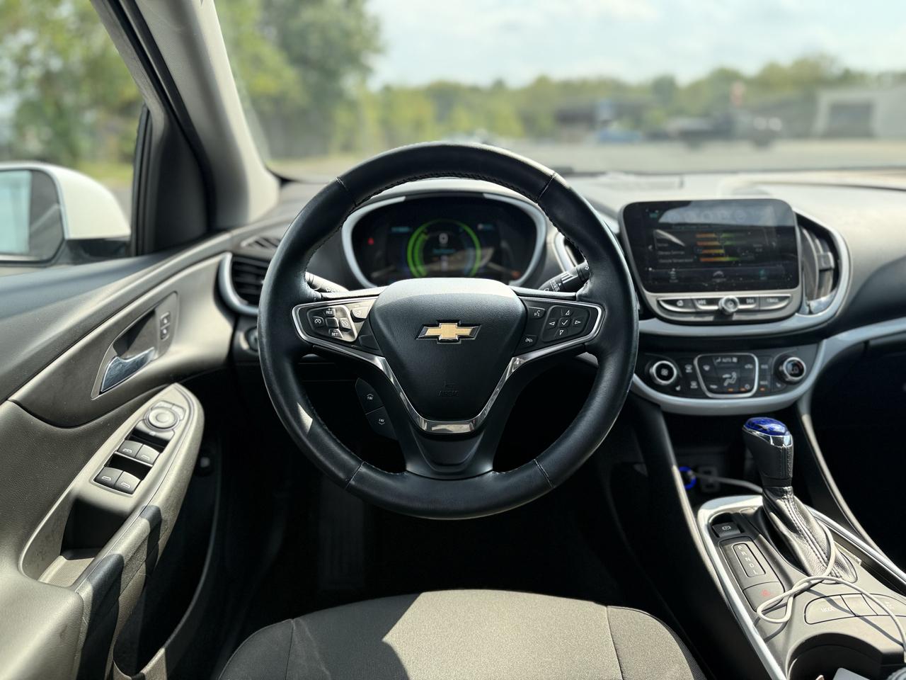 Chevrolet Volt LT w/ Standard Emission Package 2017
