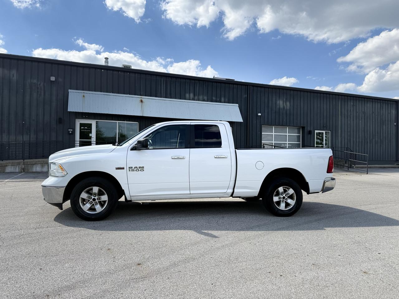 RAM 1500 SLT Quad Cab 2WD 2014
