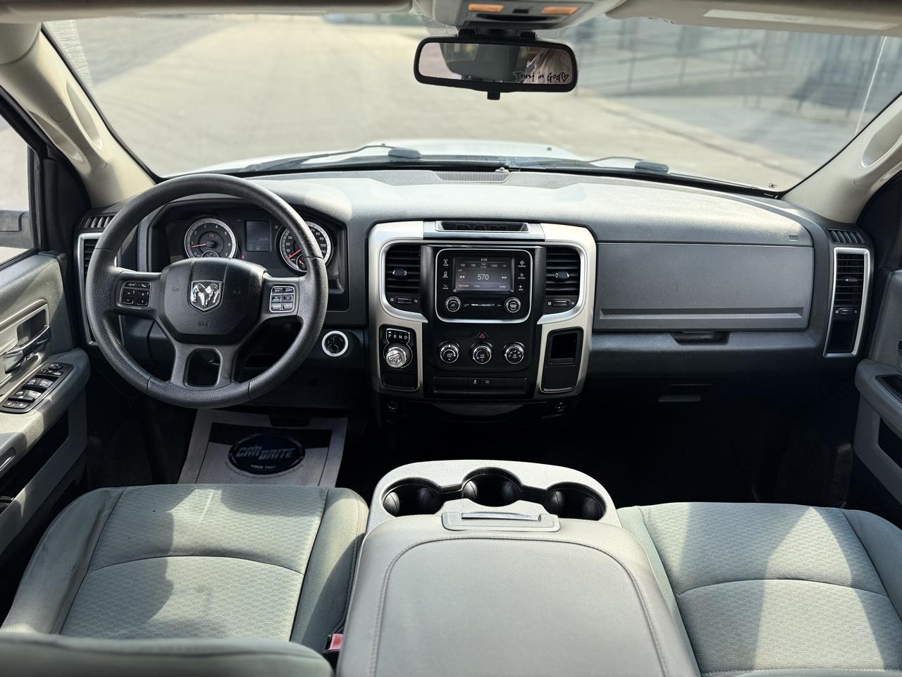 RAM 1500 SLT Quad Cab 2WD 2014