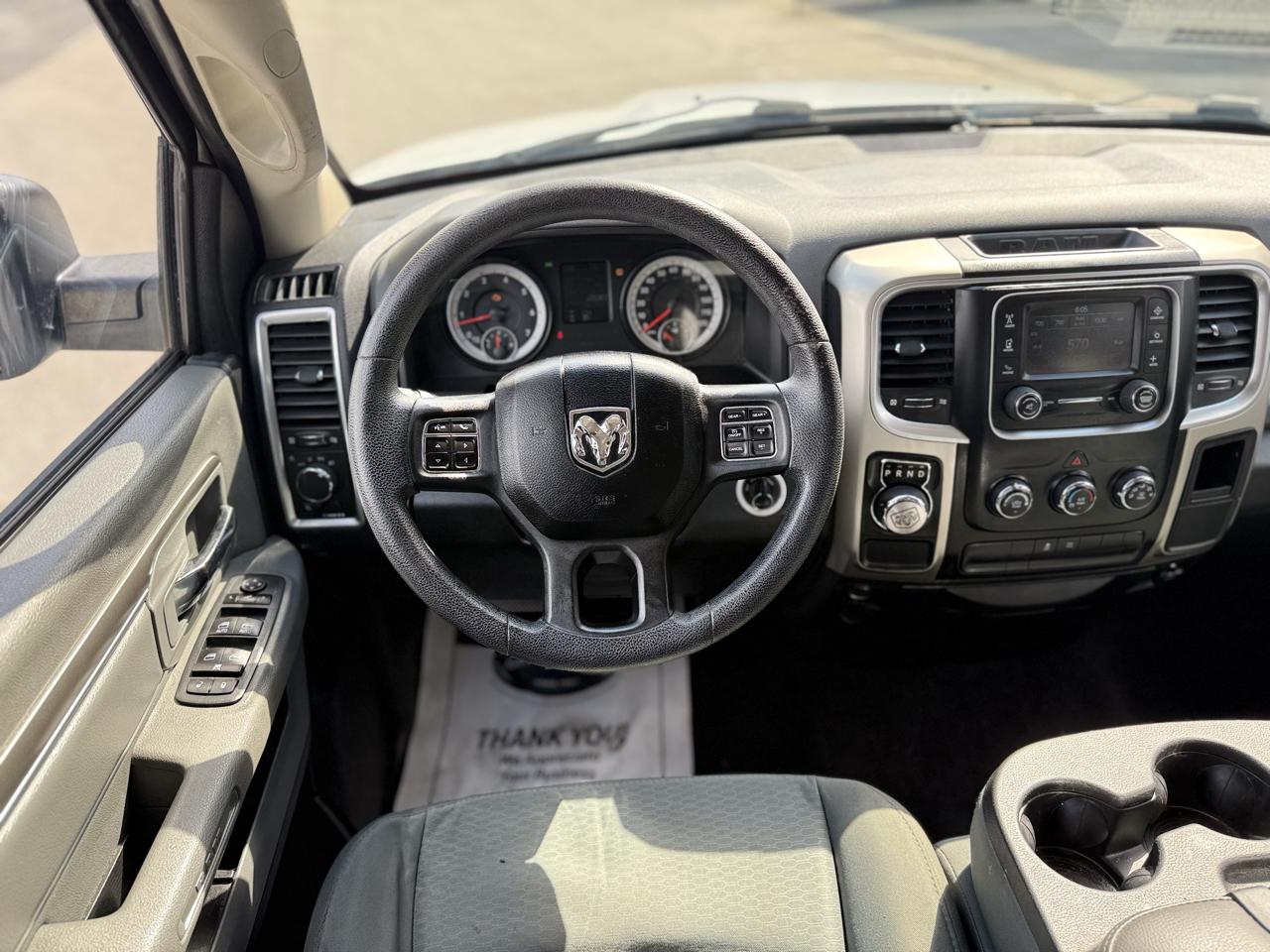 RAM 1500 SLT Quad Cab 2WD 2014