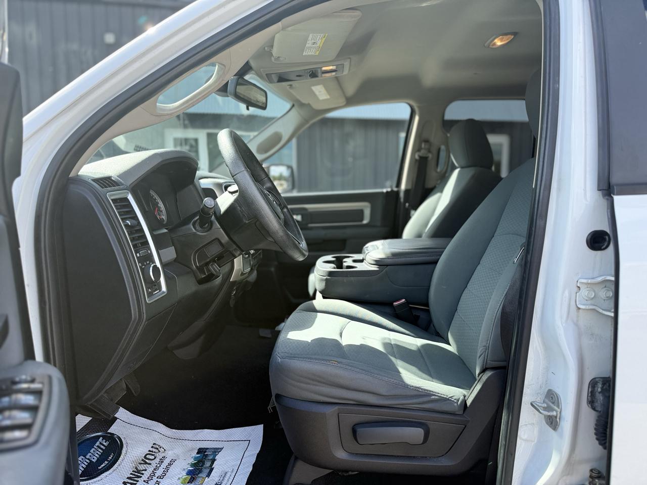 RAM 1500 SLT Quad Cab 2WD 2014