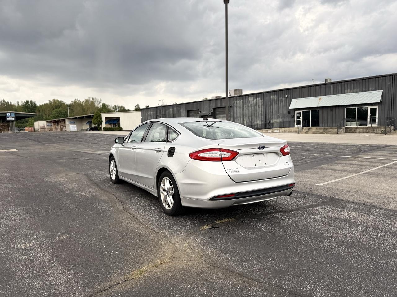 Ford Fusion SE 2013