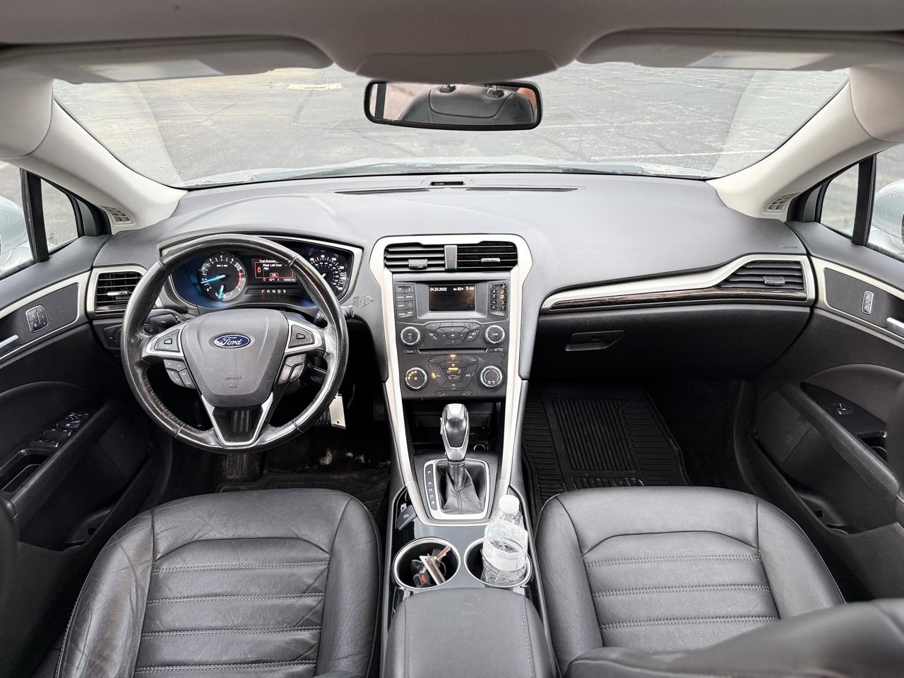 Ford Fusion SE 2013