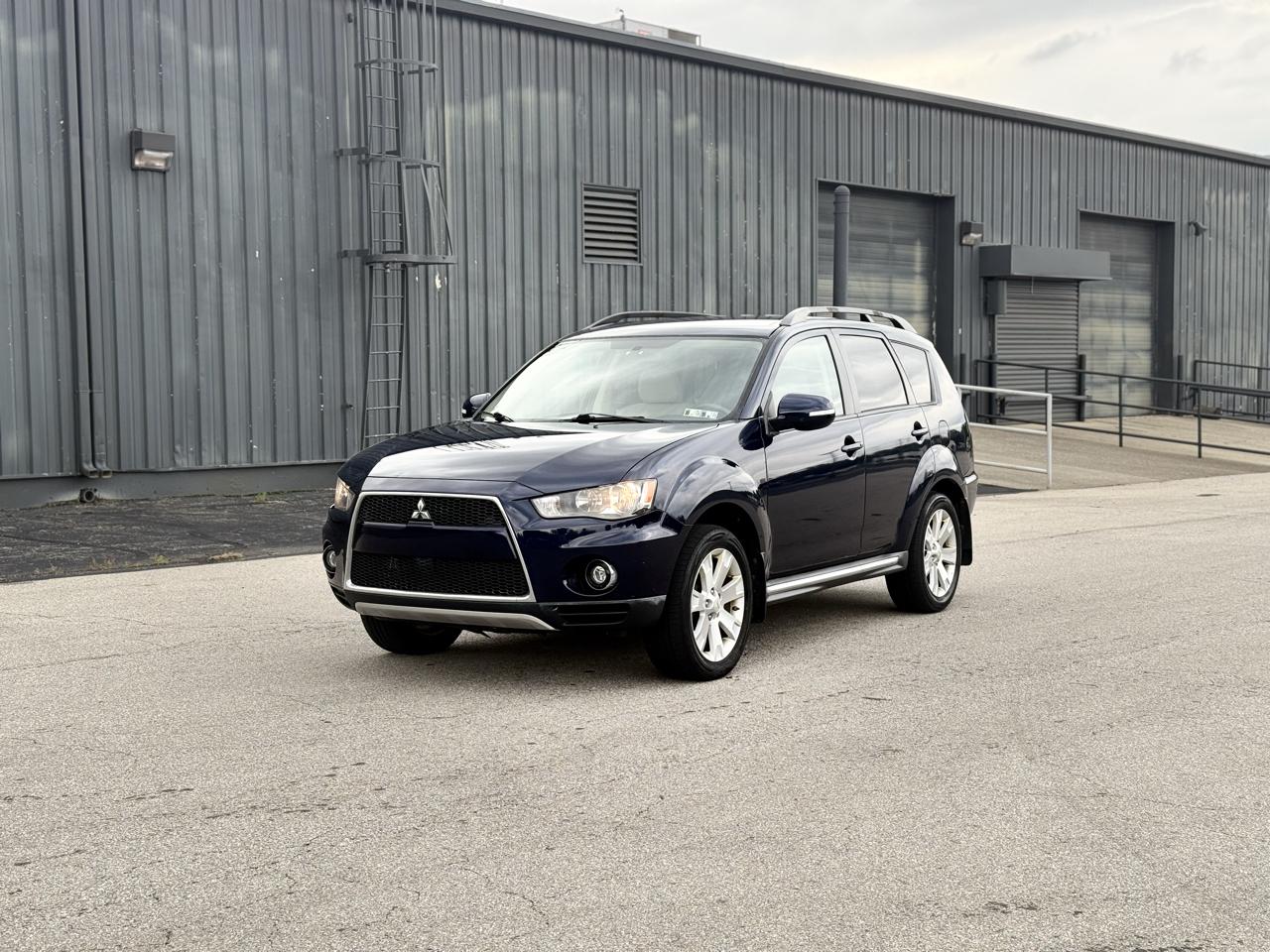 Mitsubishi Outlander SE 4WD 2010