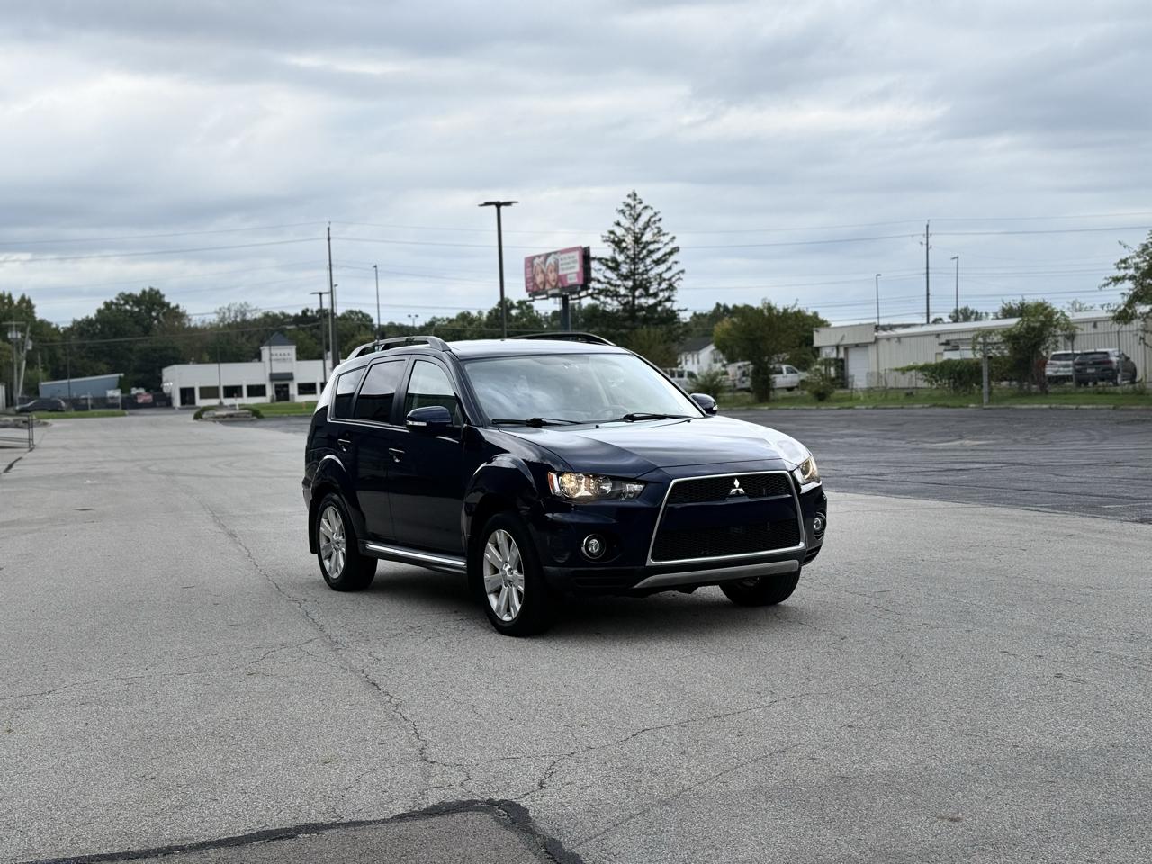 Mitsubishi Outlander SE 4WD 2010