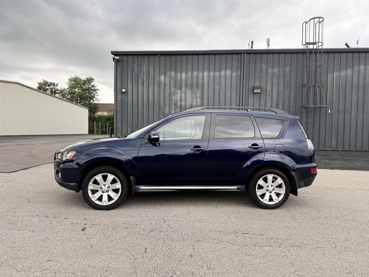 Mitsubishi Outlander SE 4WD 2010