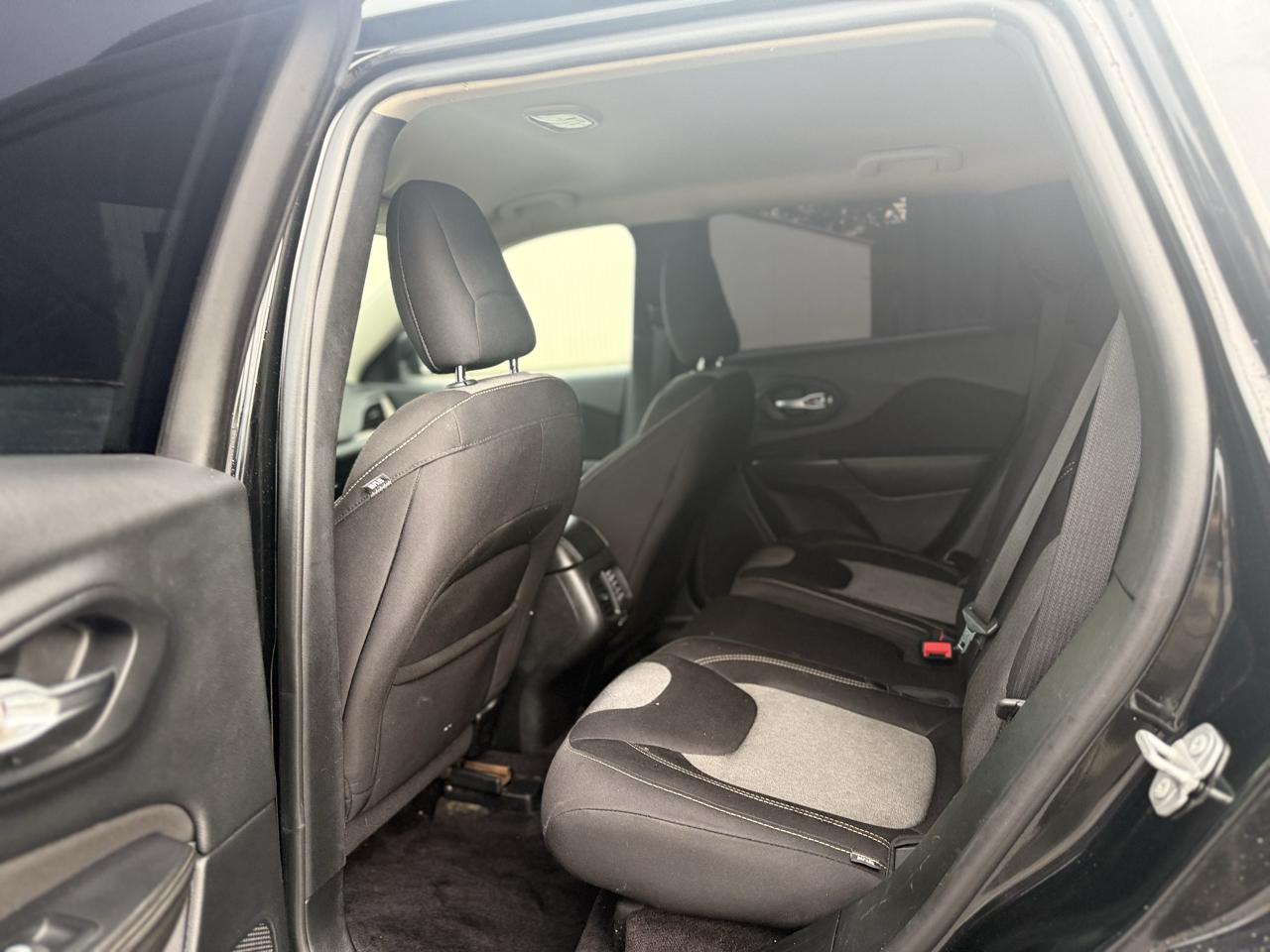 Jeep Cherokee Sport 4WD 2017