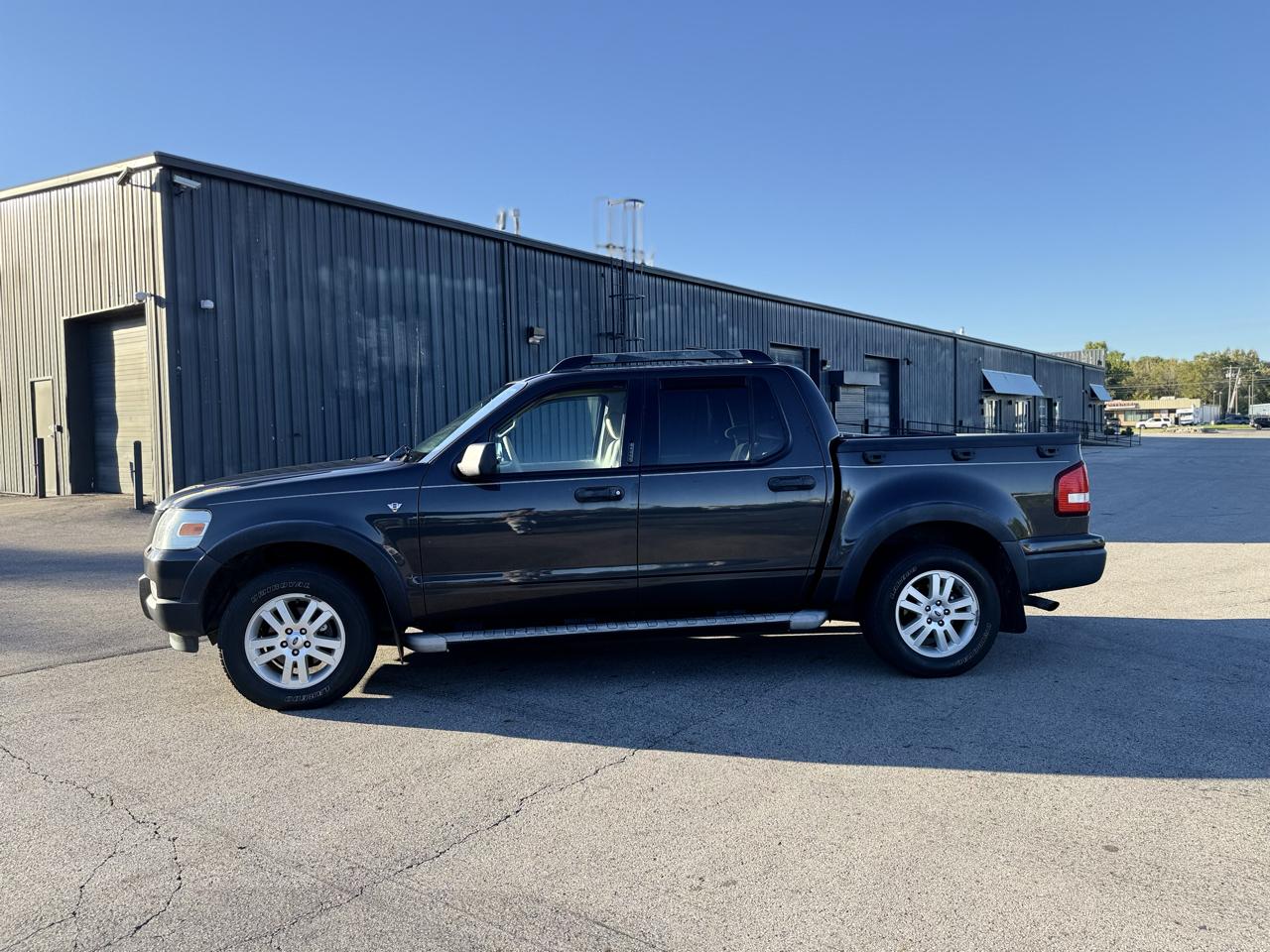 Ford Explorer Sport Trac XLT 4.6L 2WD 2007