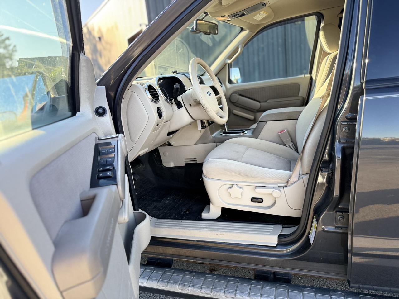 Ford Explorer Sport Trac XLT 4.6L 2WD 2007