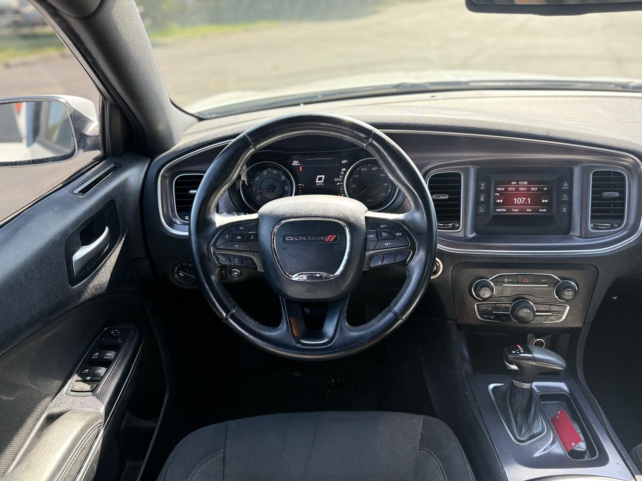 Dodge Charger SE 2016