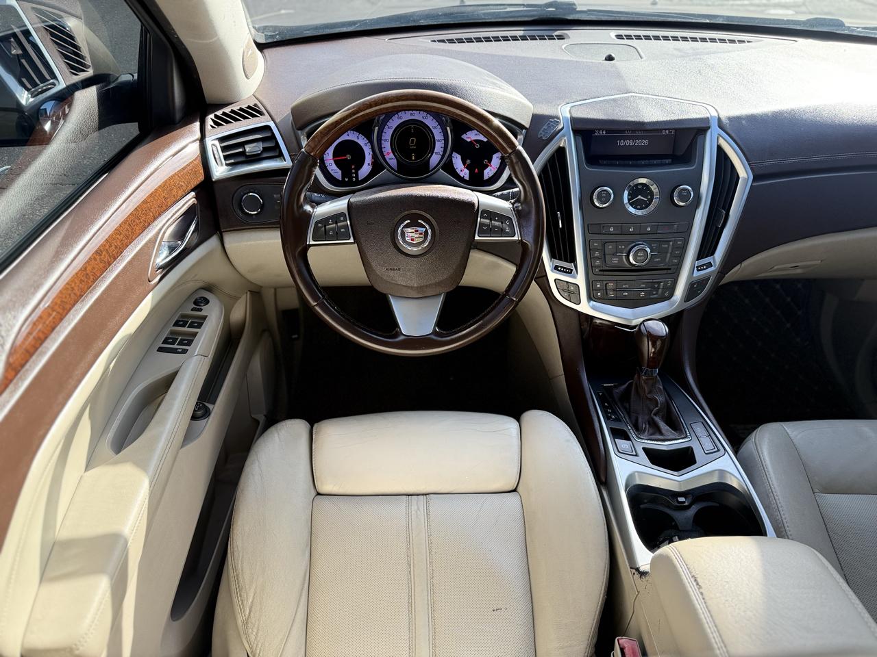 Cadillac SRX Luxury Collection 2011