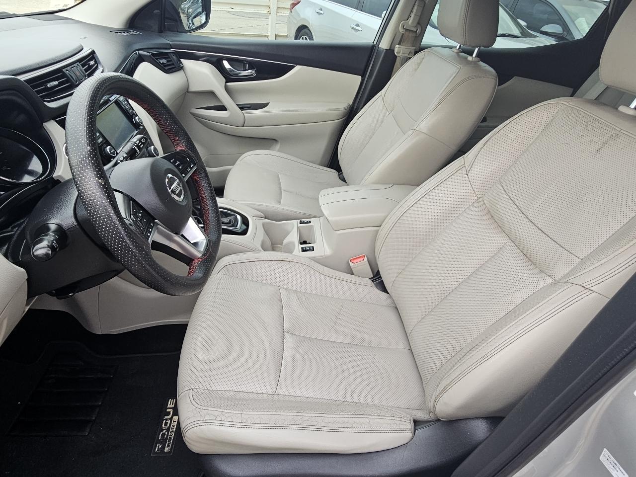 Nissan Rogue Sport S 2018