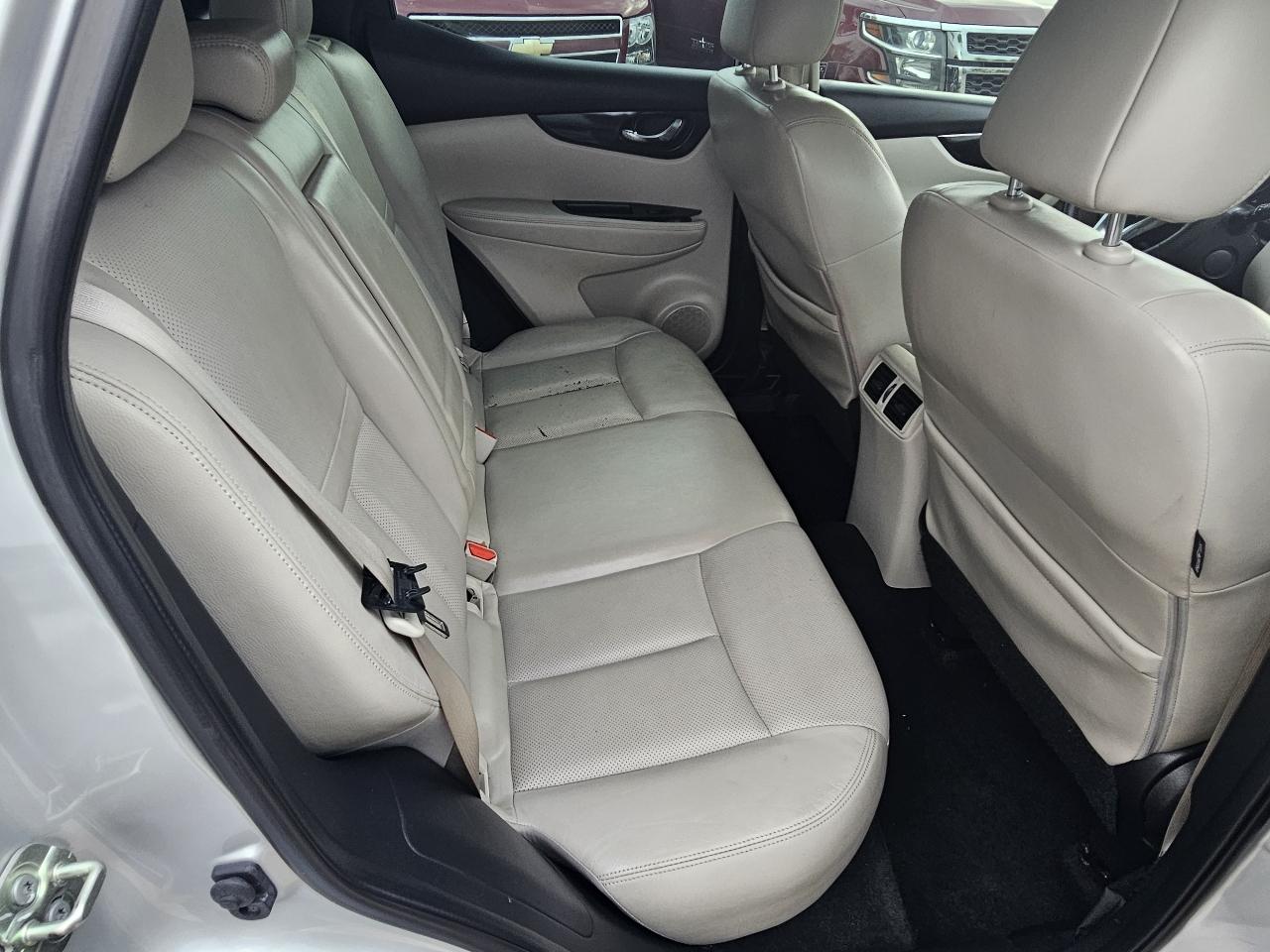 Nissan Rogue Sport S 2018
