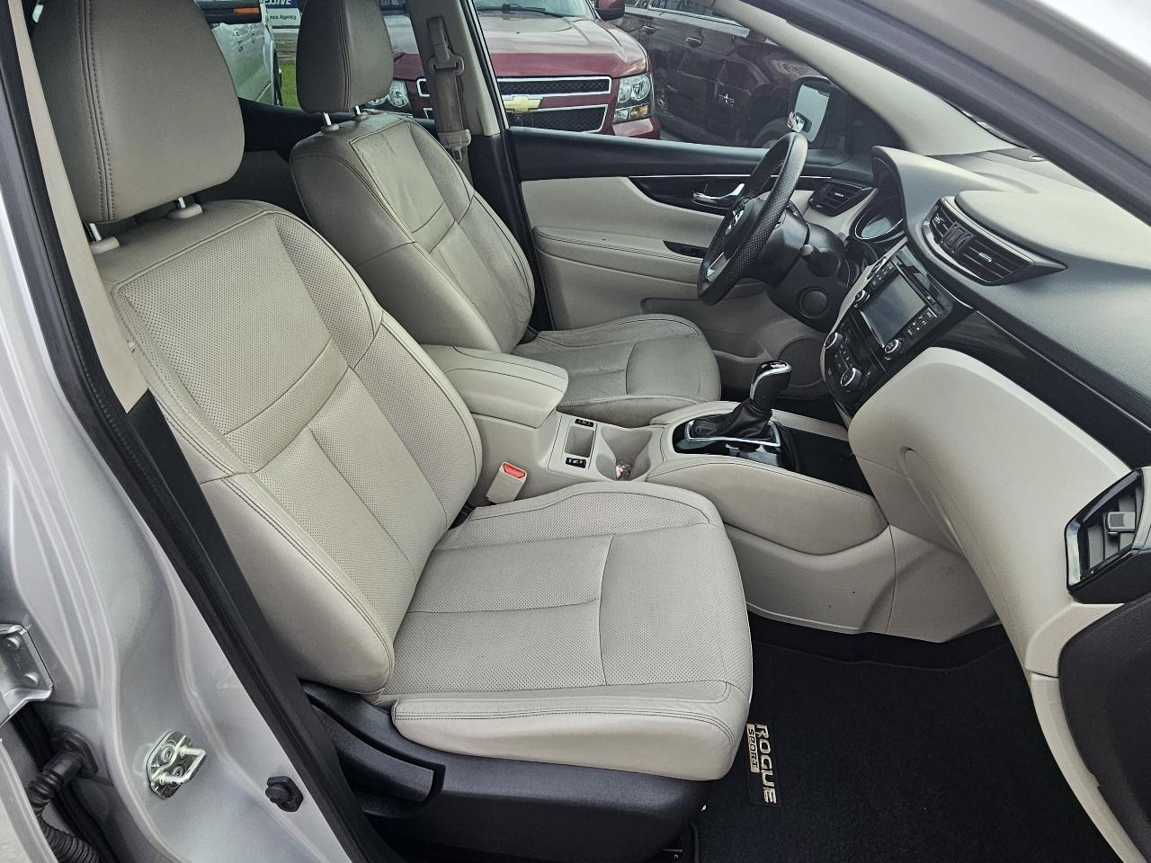 Nissan Rogue Sport S 2018