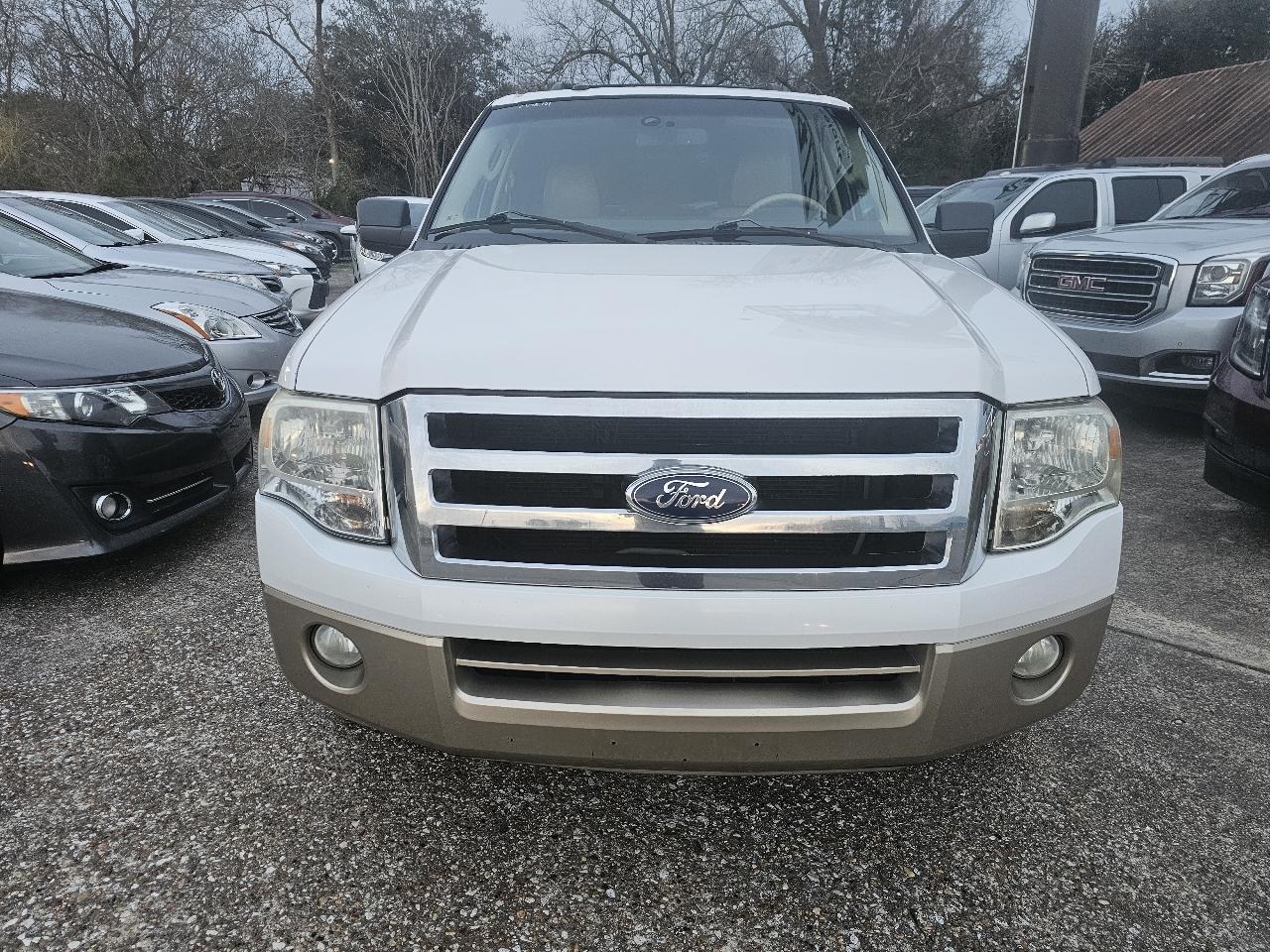 Ford Expedition EL XLT 2WD 2012
