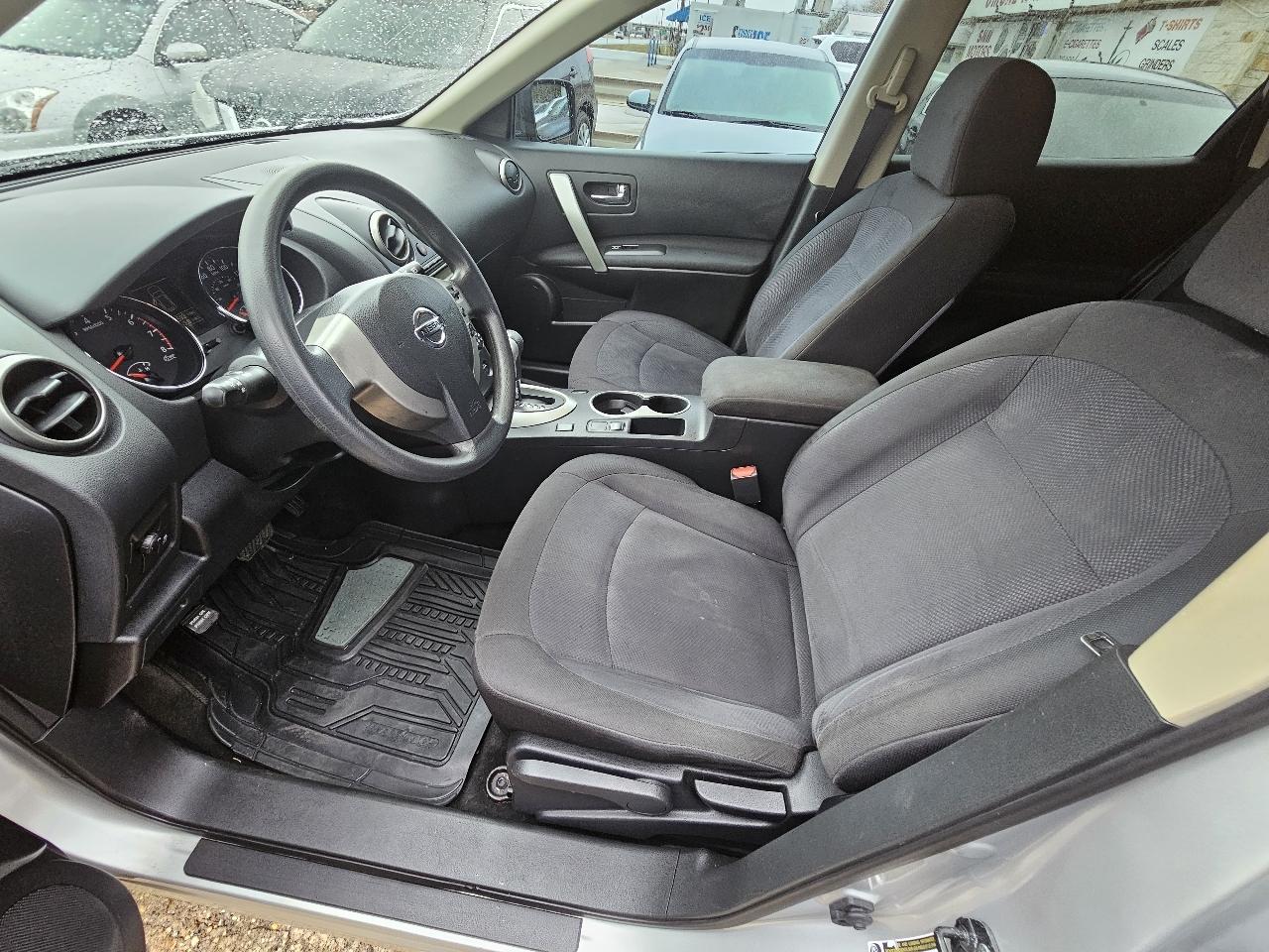 Nissan Rogue S 2WD 2013