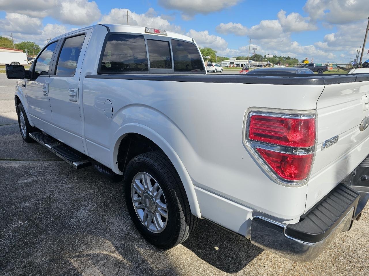 Ford F-150 XL SuperCrew 5.5-ft. Bed 2WD 2012