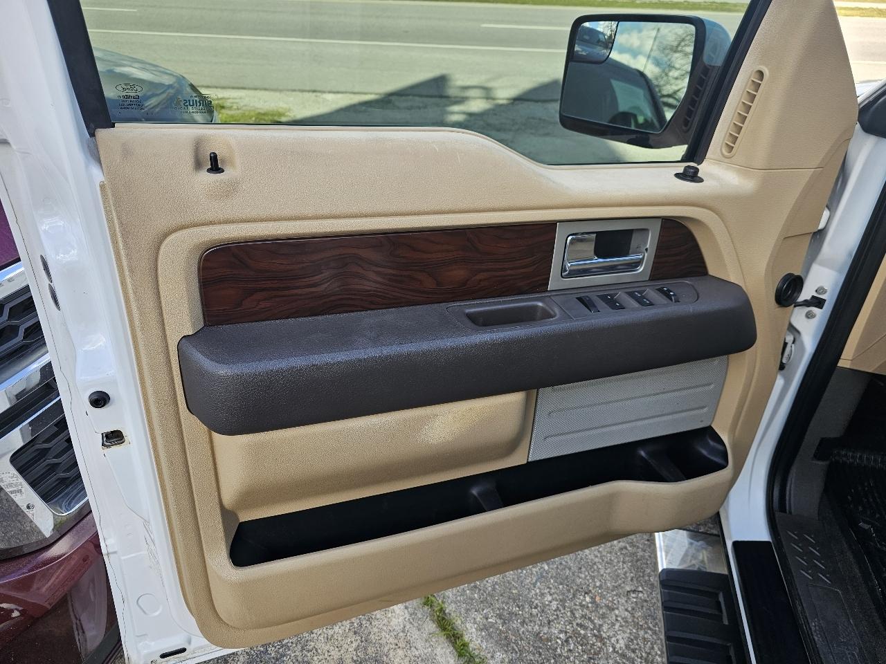 Ford F-150 XL SuperCrew 5.5-ft. Bed 2WD 2012