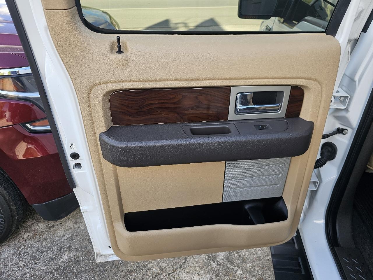 Ford F-150 XL SuperCrew 5.5-ft. Bed 2WD 2012