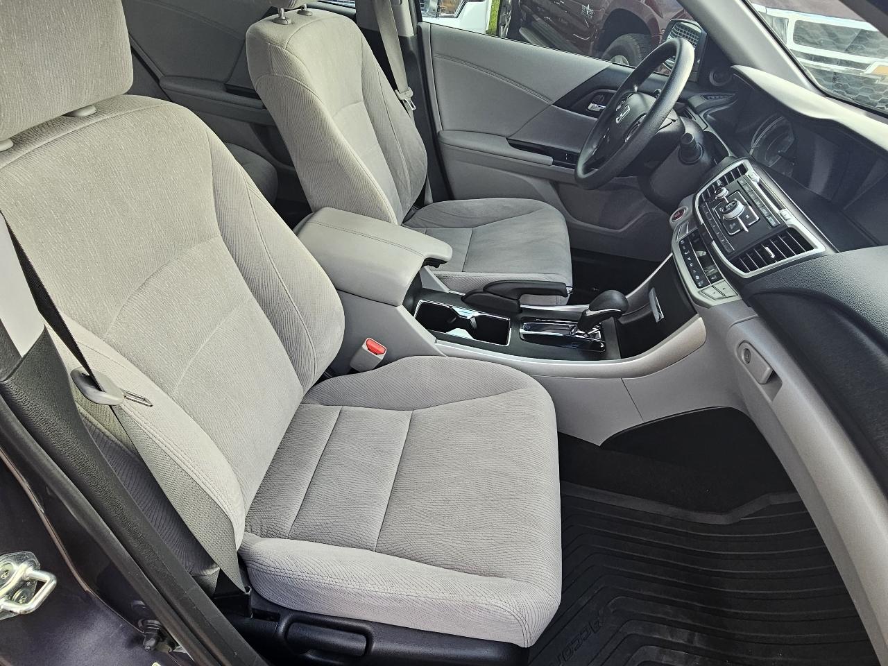 Honda Accord EX Sedan CVT 2013