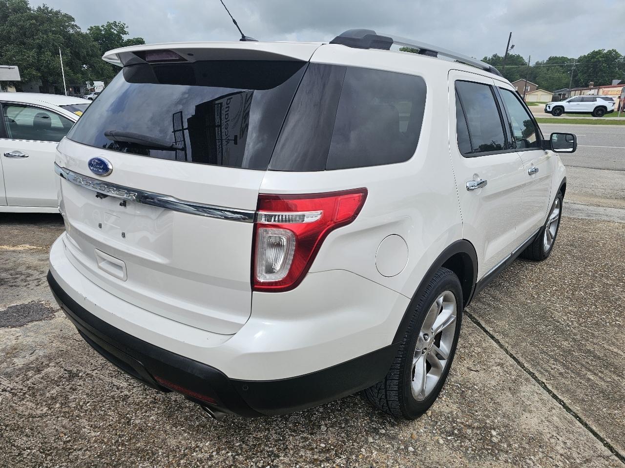 Ford Explorer Limited FWD 2011