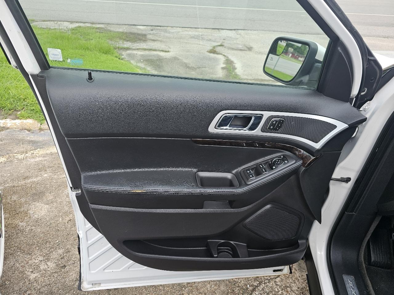 Ford Explorer Limited FWD 2011
