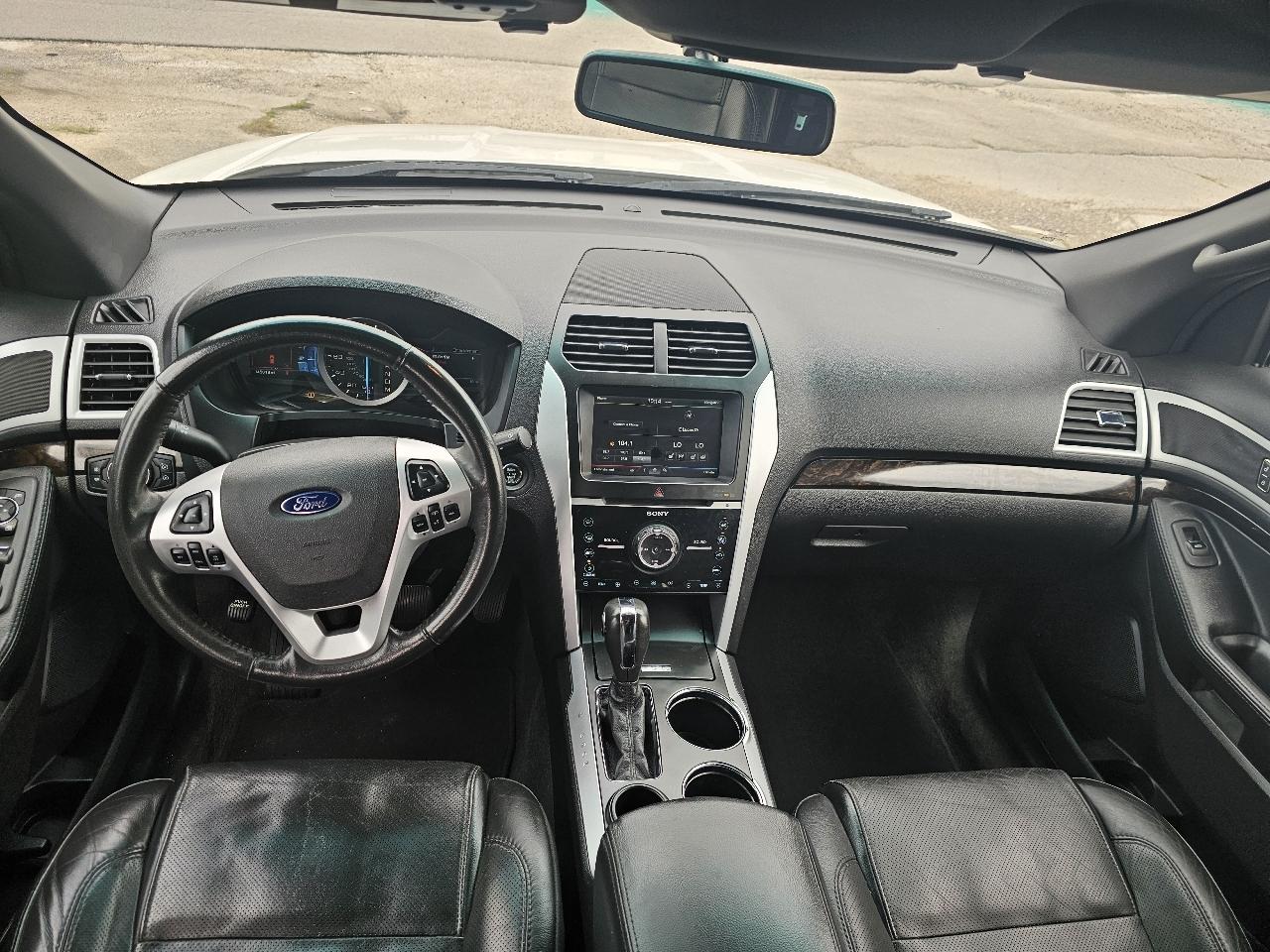 Ford Explorer Limited FWD 2011