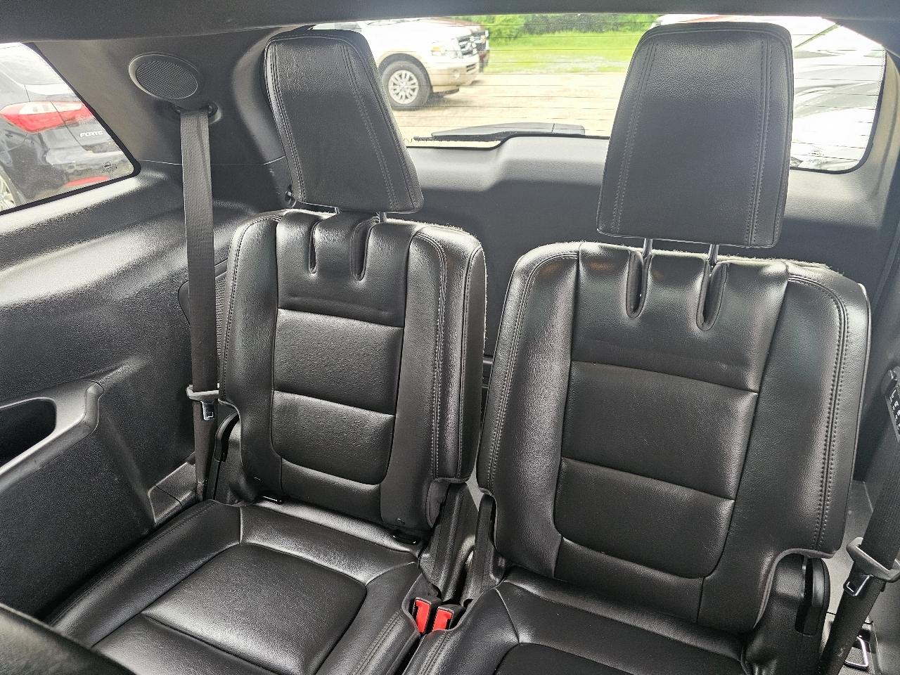 Ford Explorer Limited FWD 2011