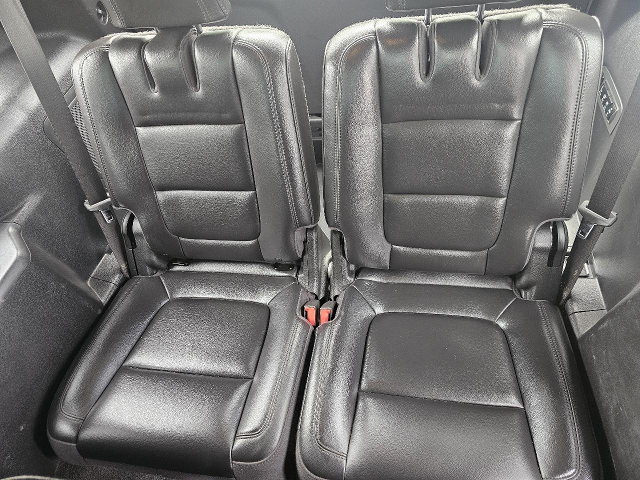 Ford Explorer Limited FWD 2011