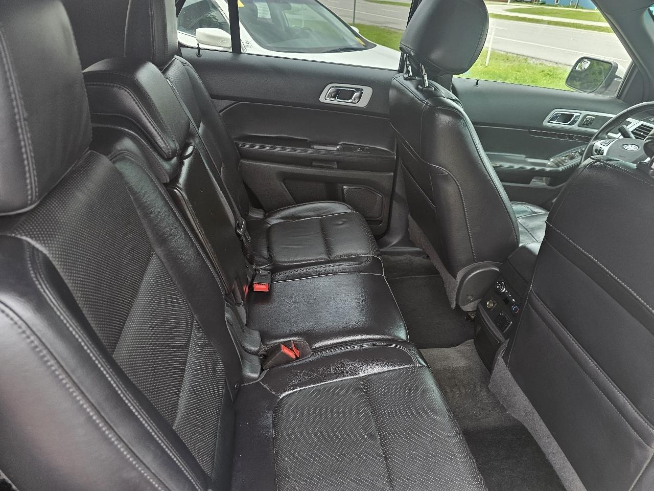 Ford Explorer Limited FWD 2011