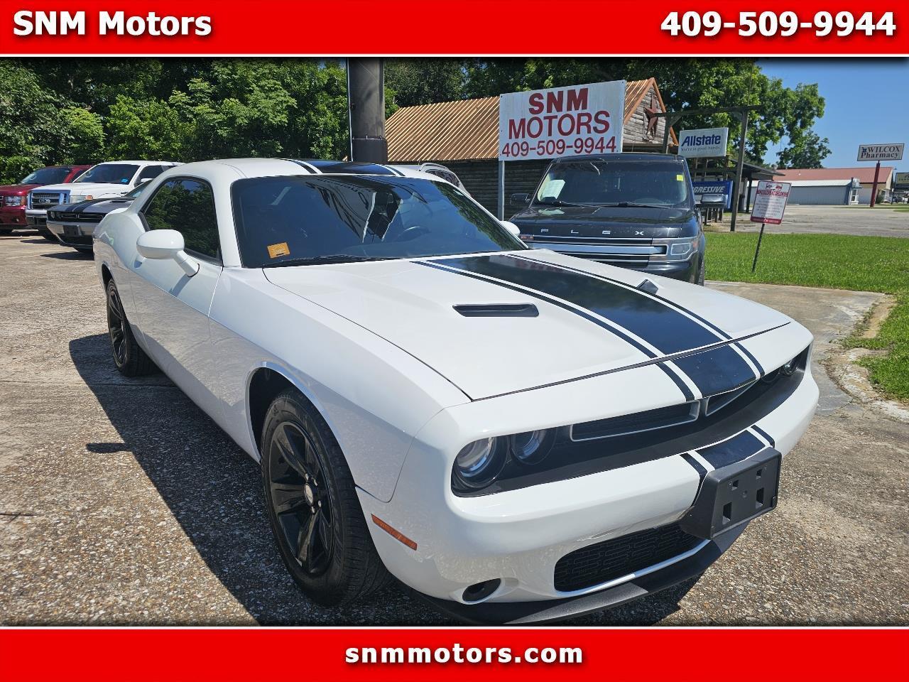 2018 Dodge Challenger SXT's photo
