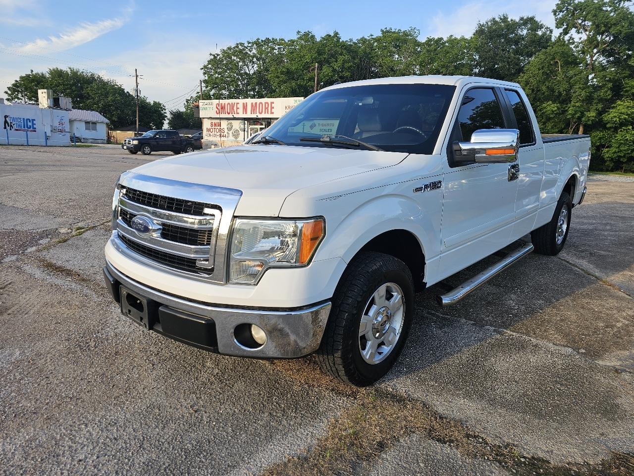 Ford F-150 XL SuperCab 8-ft. Bed 2WD 2013