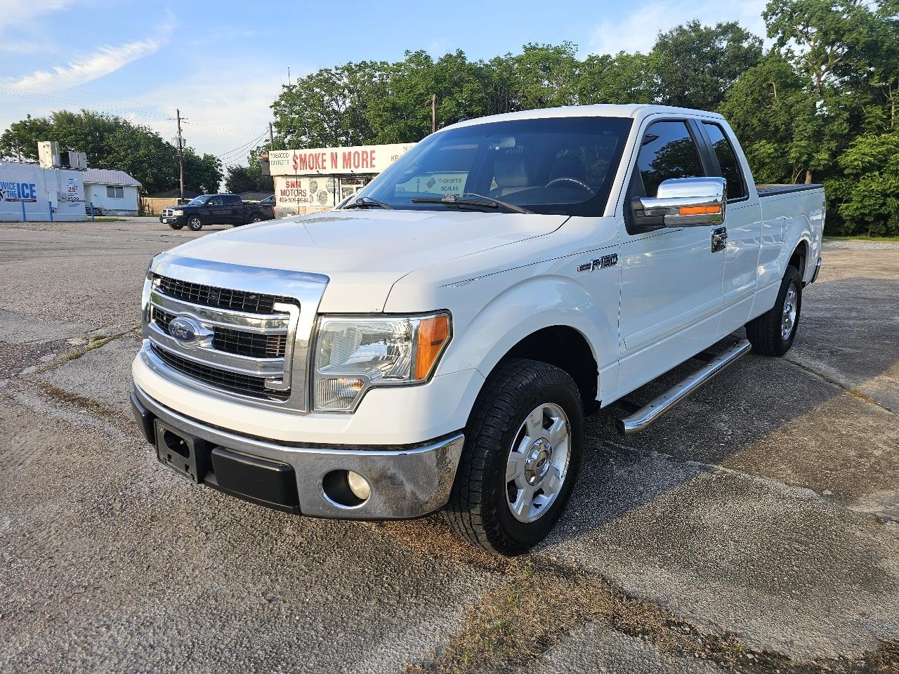 Ford F-150 XL SuperCab 8-ft. Bed 2WD 2013