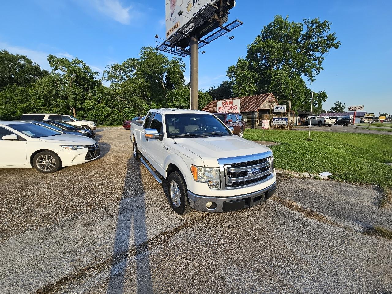 Ford F-150 XL SuperCab 8-ft. Bed 2WD 2013