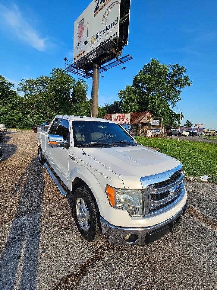 Ford F-150 XL SuperCab 8-ft. Bed 2WD 2013