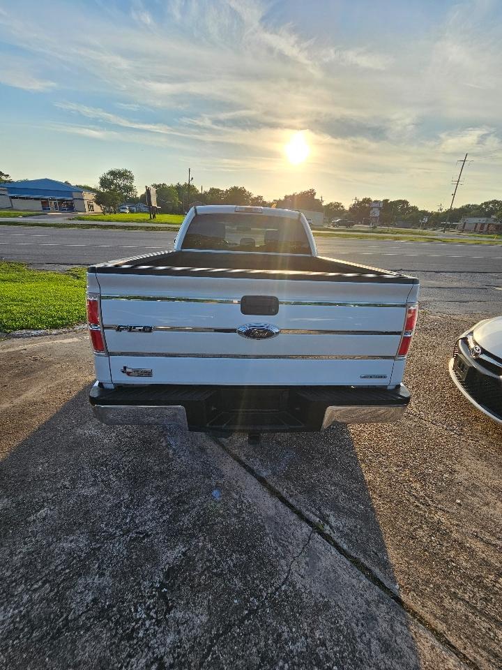 Ford F-150 XL SuperCab 8-ft. Bed 2WD 2013