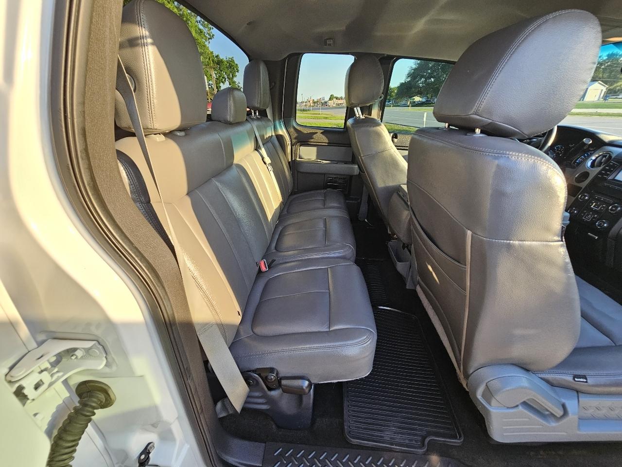Ford F-150 XL SuperCab 8-ft. Bed 2WD 2013