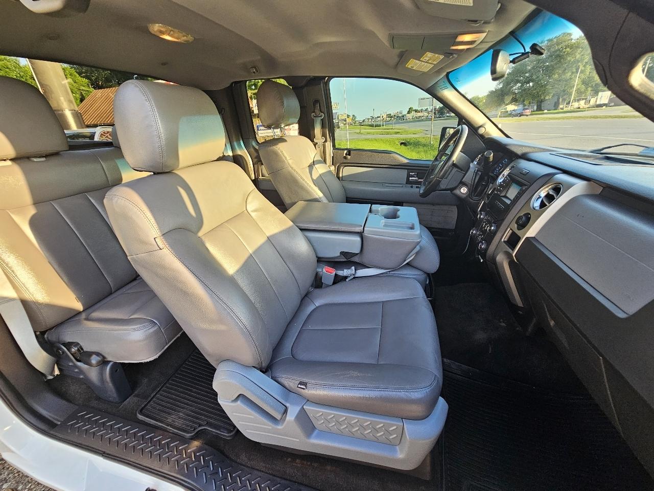 Ford F-150 XL SuperCab 8-ft. Bed 2WD 2013