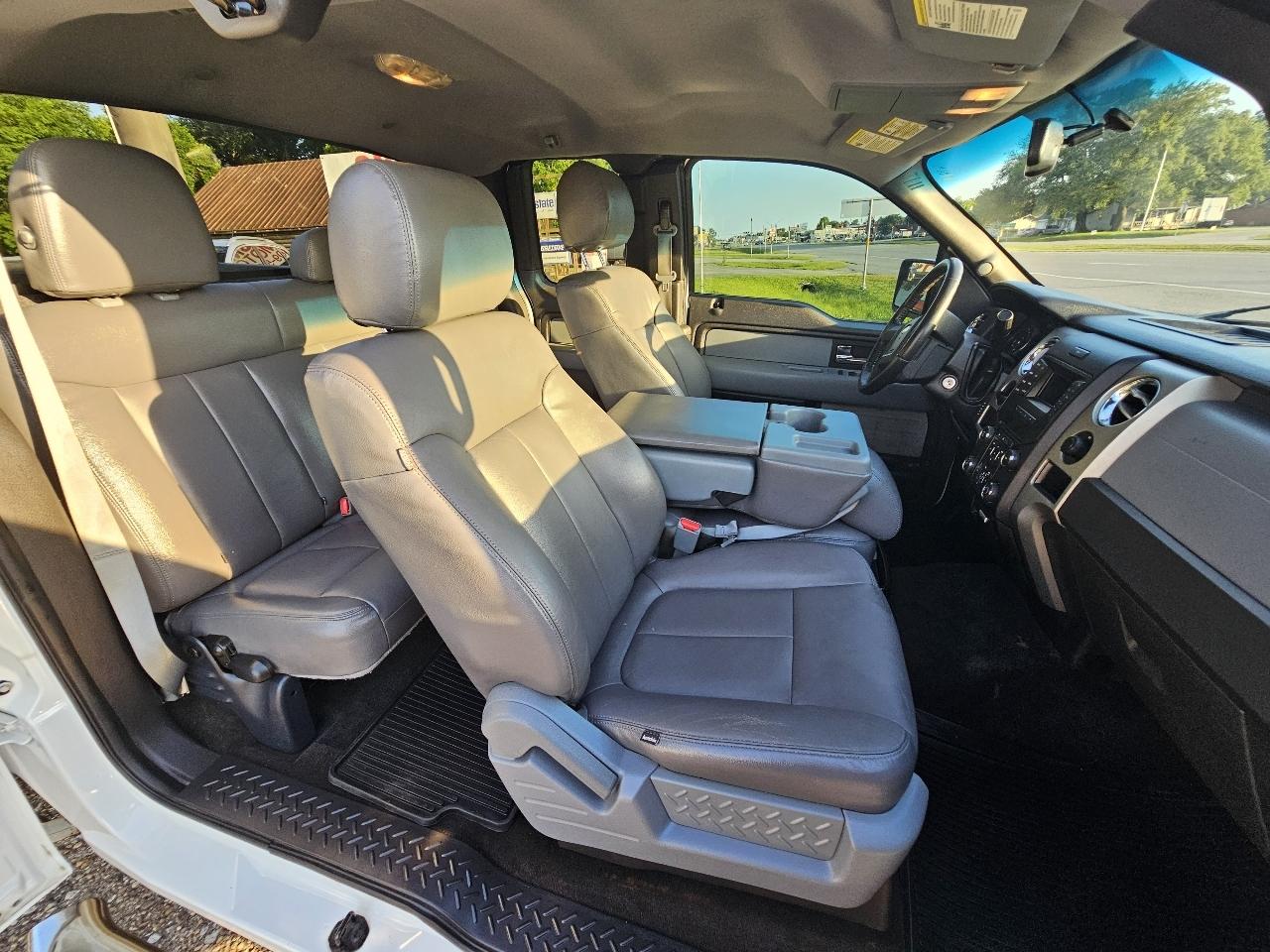 Ford F-150 XL SuperCab 8-ft. Bed 2WD 2013