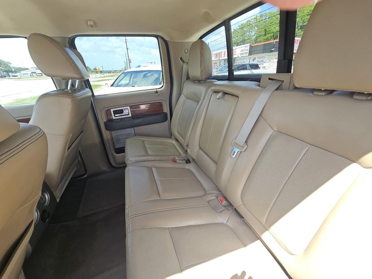 Ford F-150 XL SuperCrew 5.5-ft. Bed 2WD 2010