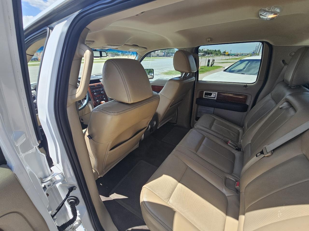 Ford F-150 XL SuperCrew 5.5-ft. Bed 2WD 2010