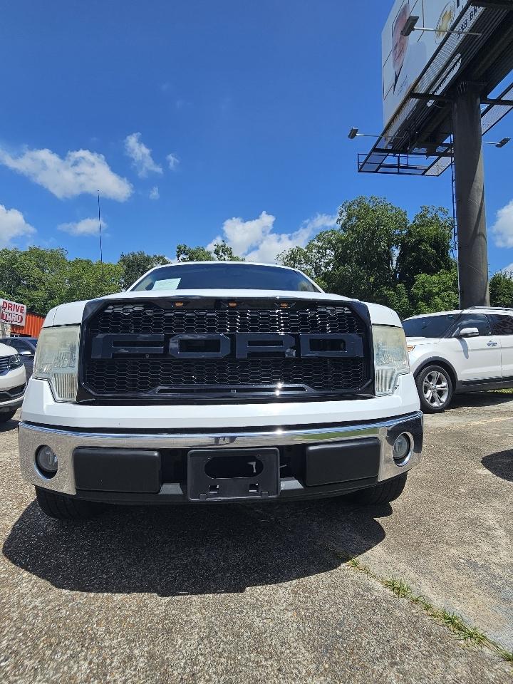 Ford F-150 XL SuperCrew 5.5-ft. Bed 2WD 2010