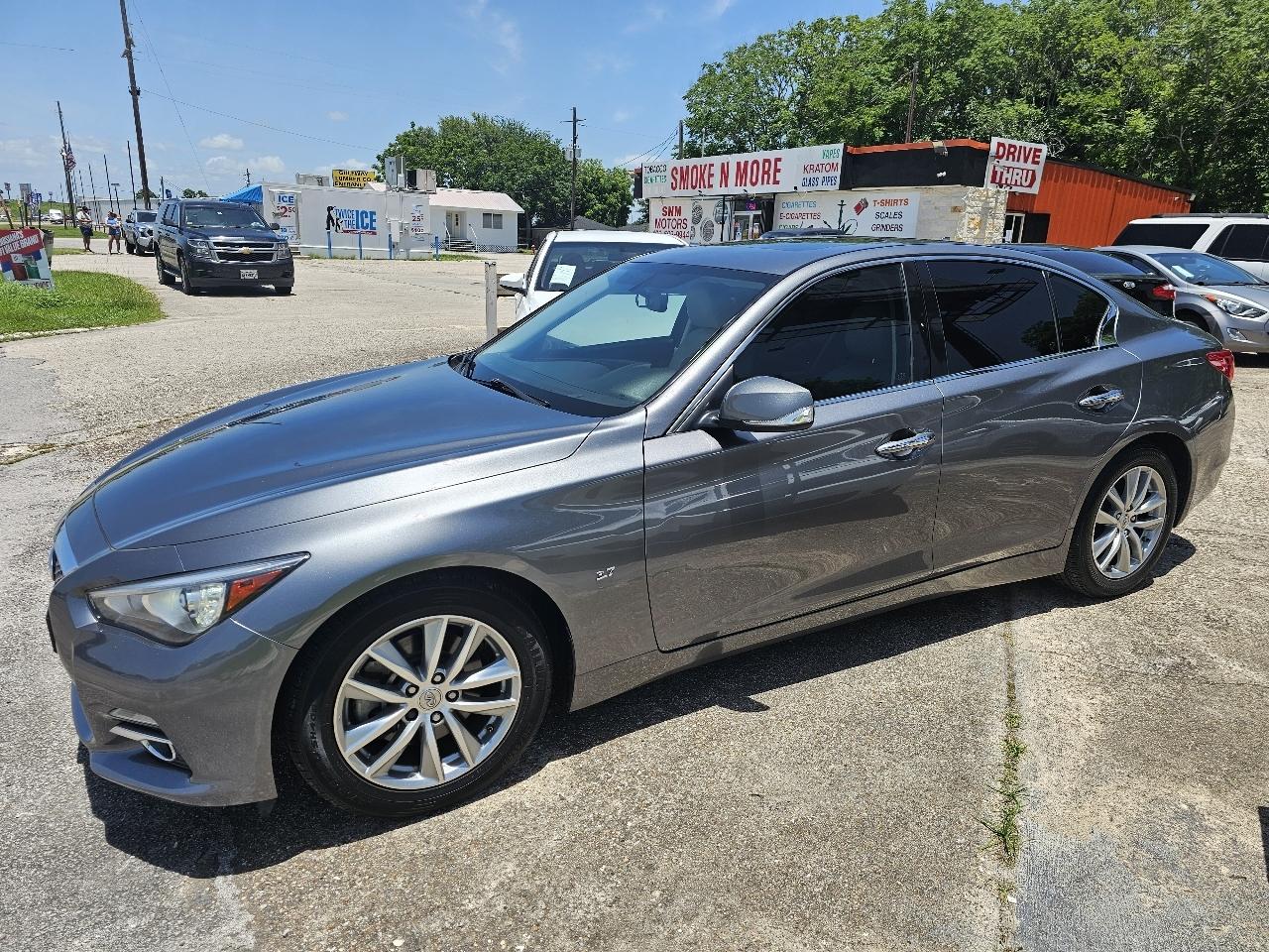 Infiniti Q50 Base 2015