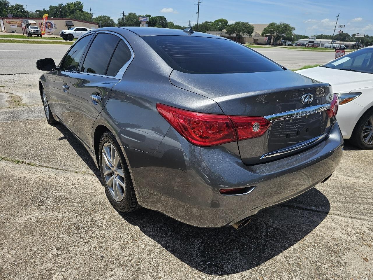 Infiniti Q50 Base 2015
