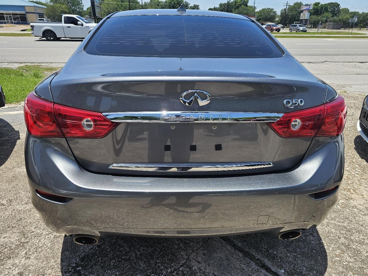 Infiniti Q50 Base 2015