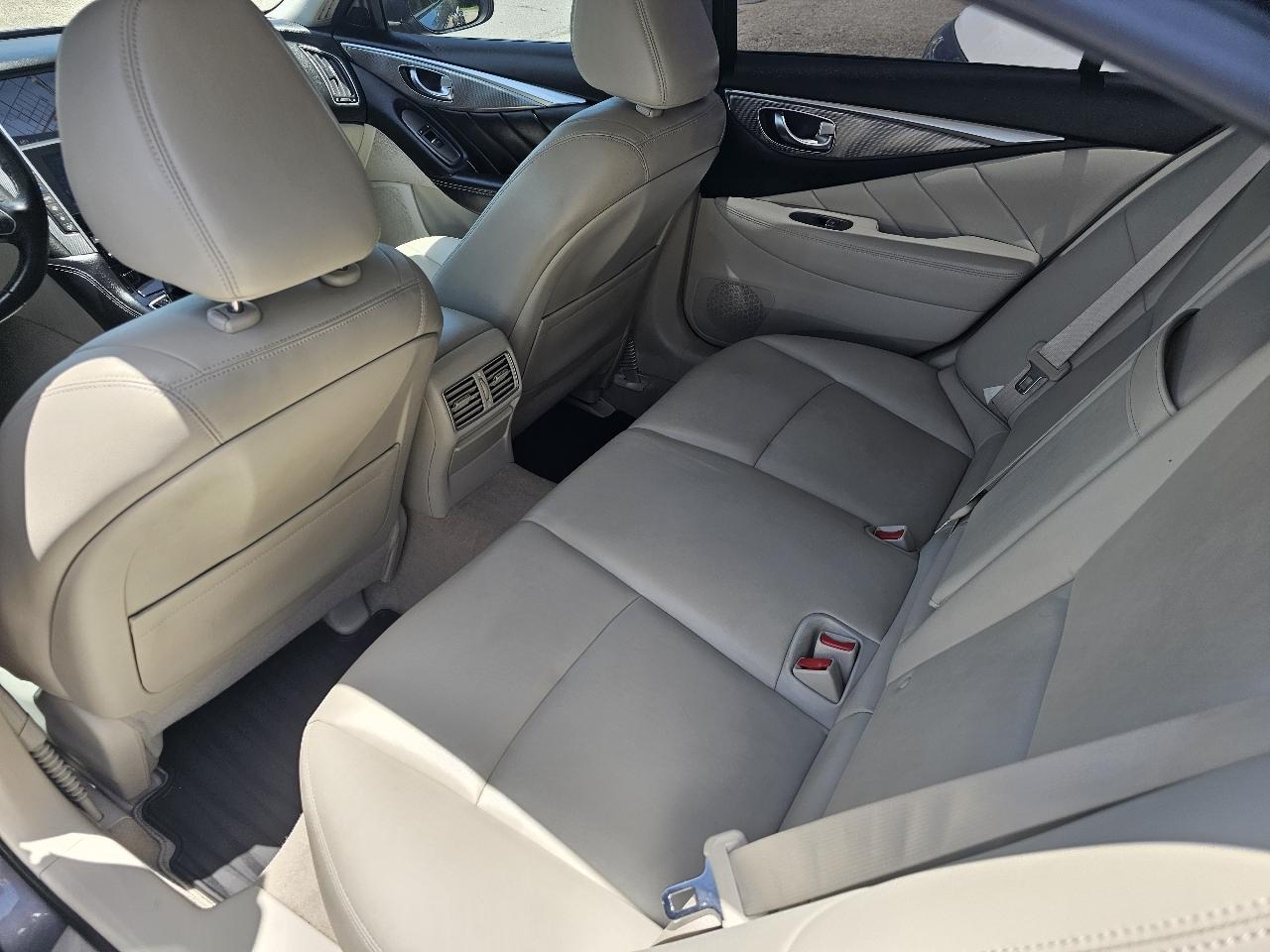 Infiniti Q50 Base 2015
