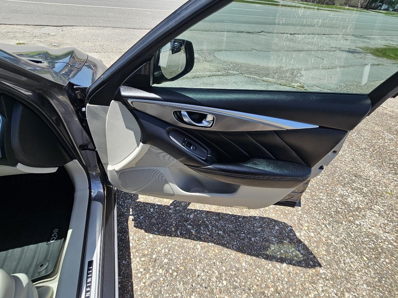 Infiniti Q50 Base 2015