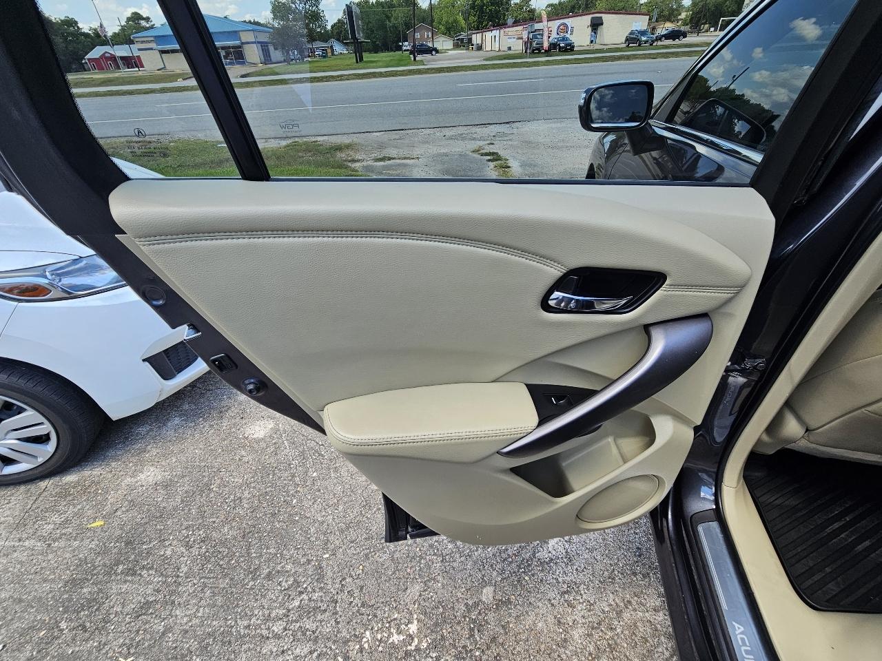 Acura RDX 6-Spd AT w/ Technology Package 2013